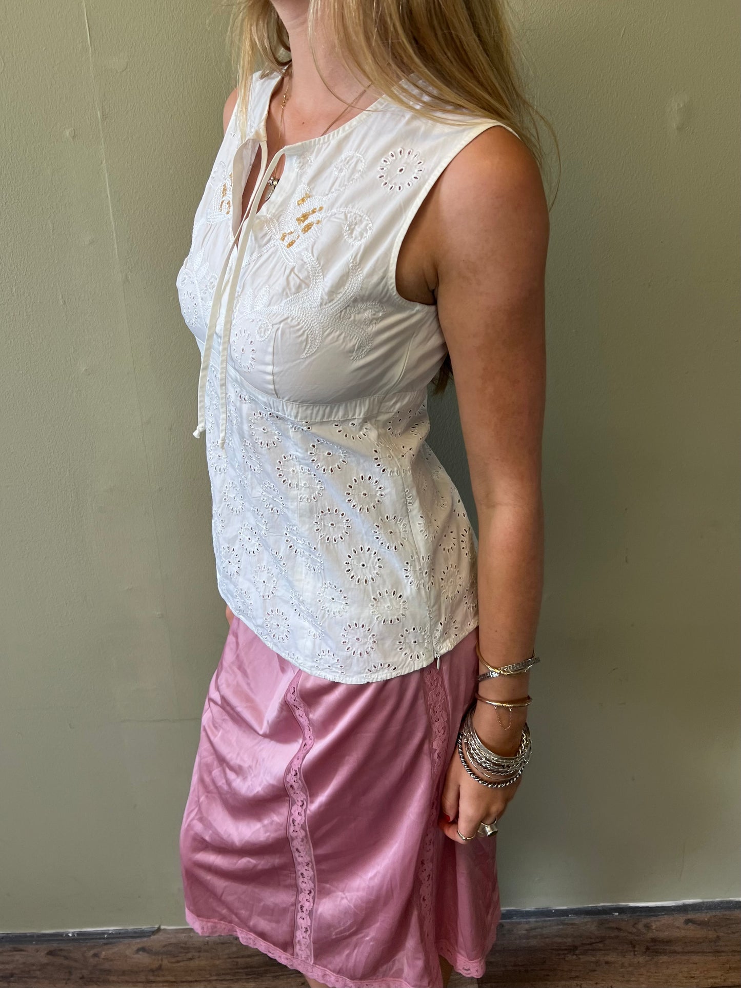 boho sleeveless white blouse