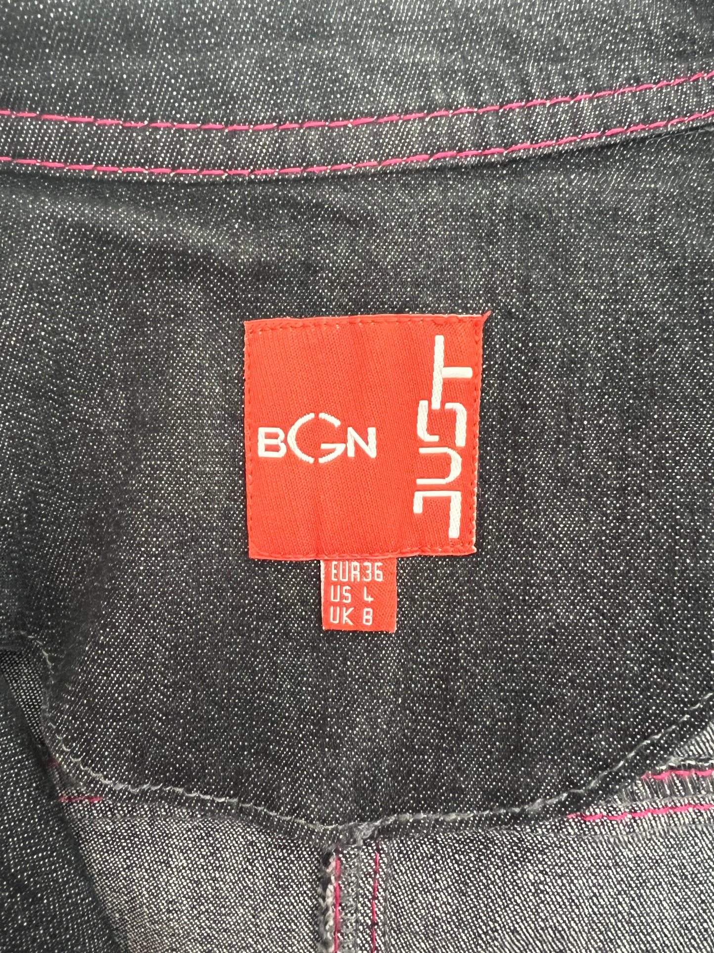 vintage 00s pink trim denim jacket