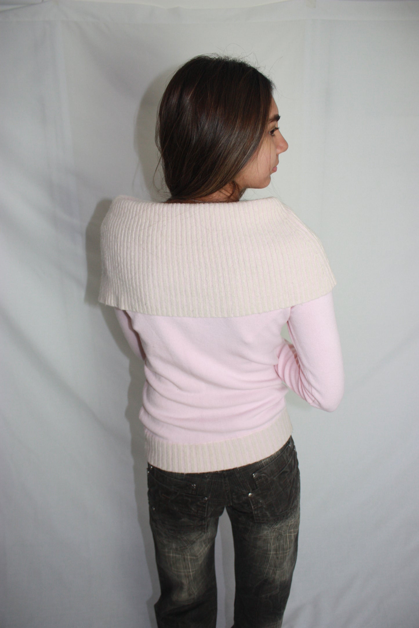 pink off the shoulder jumper, S/M