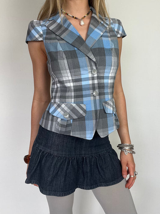 plaid waistcoat, M