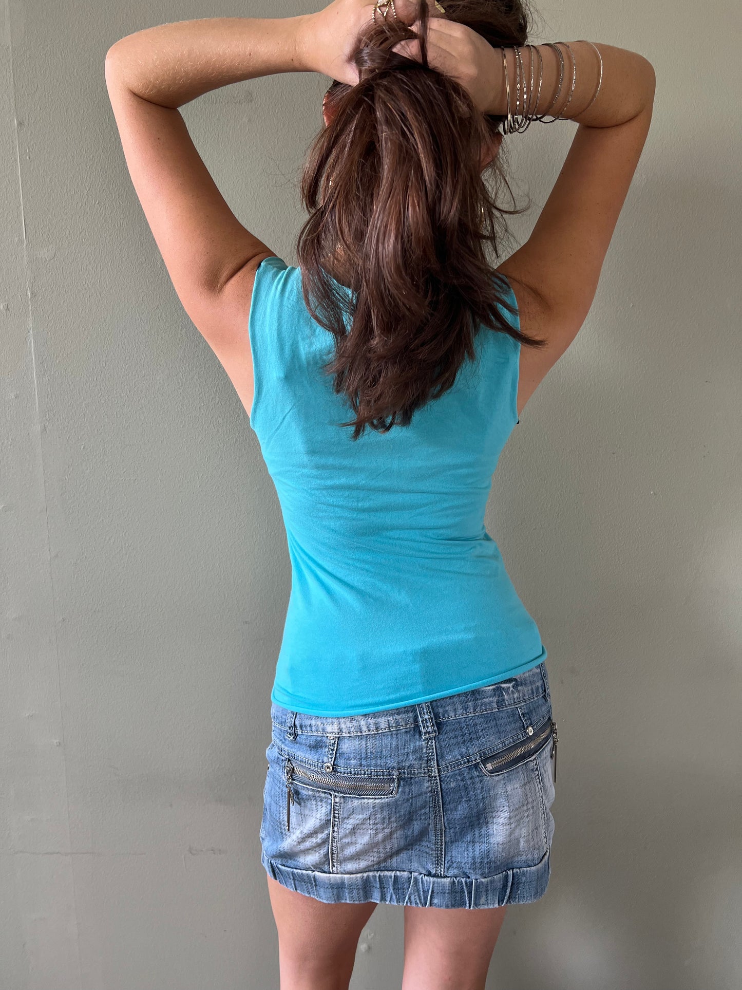 vintage 00s blue graphic top