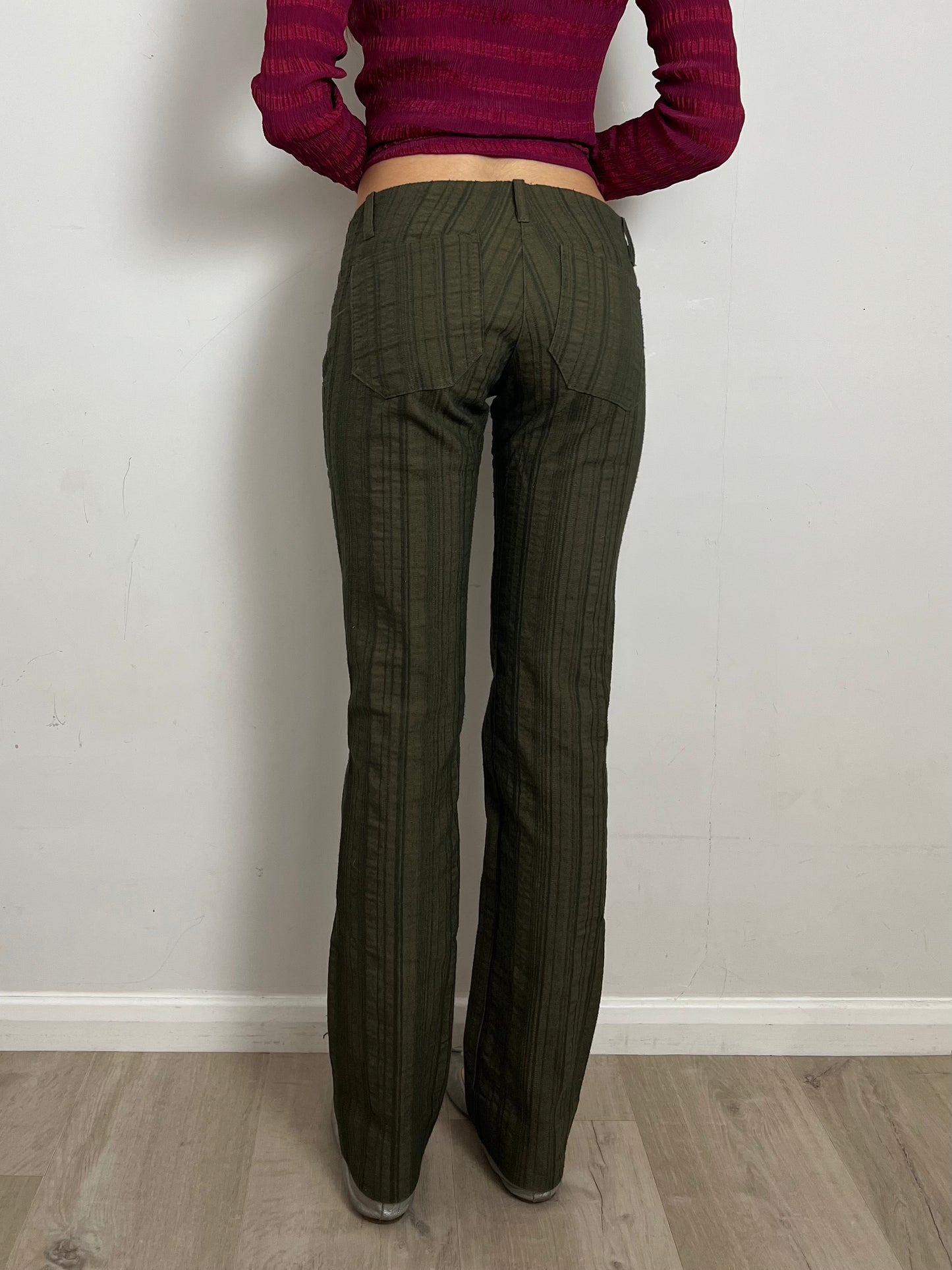 striped trousers, S
