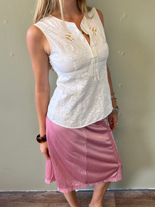 boho sleeveless white blouse