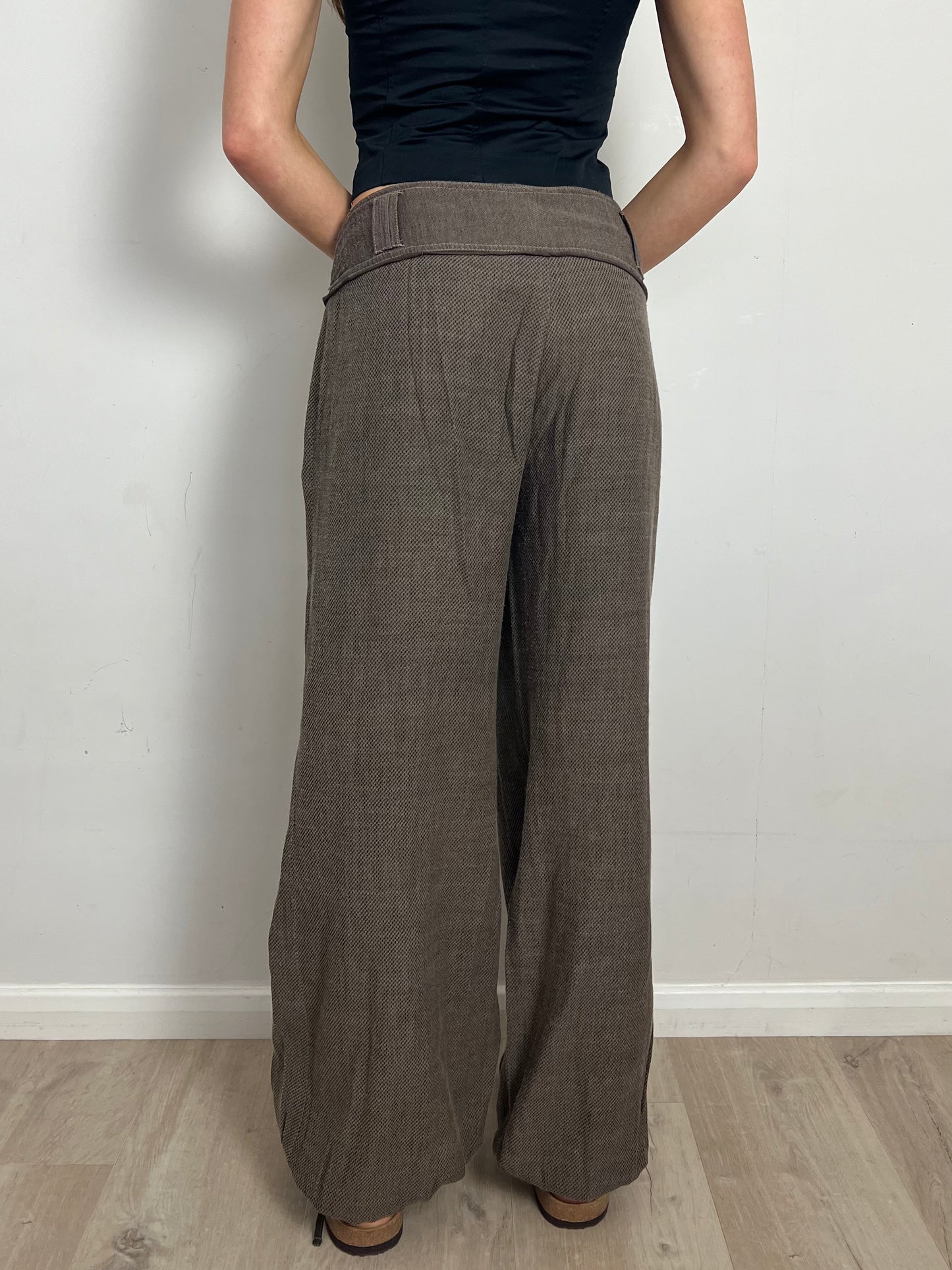 parachute trousers, L