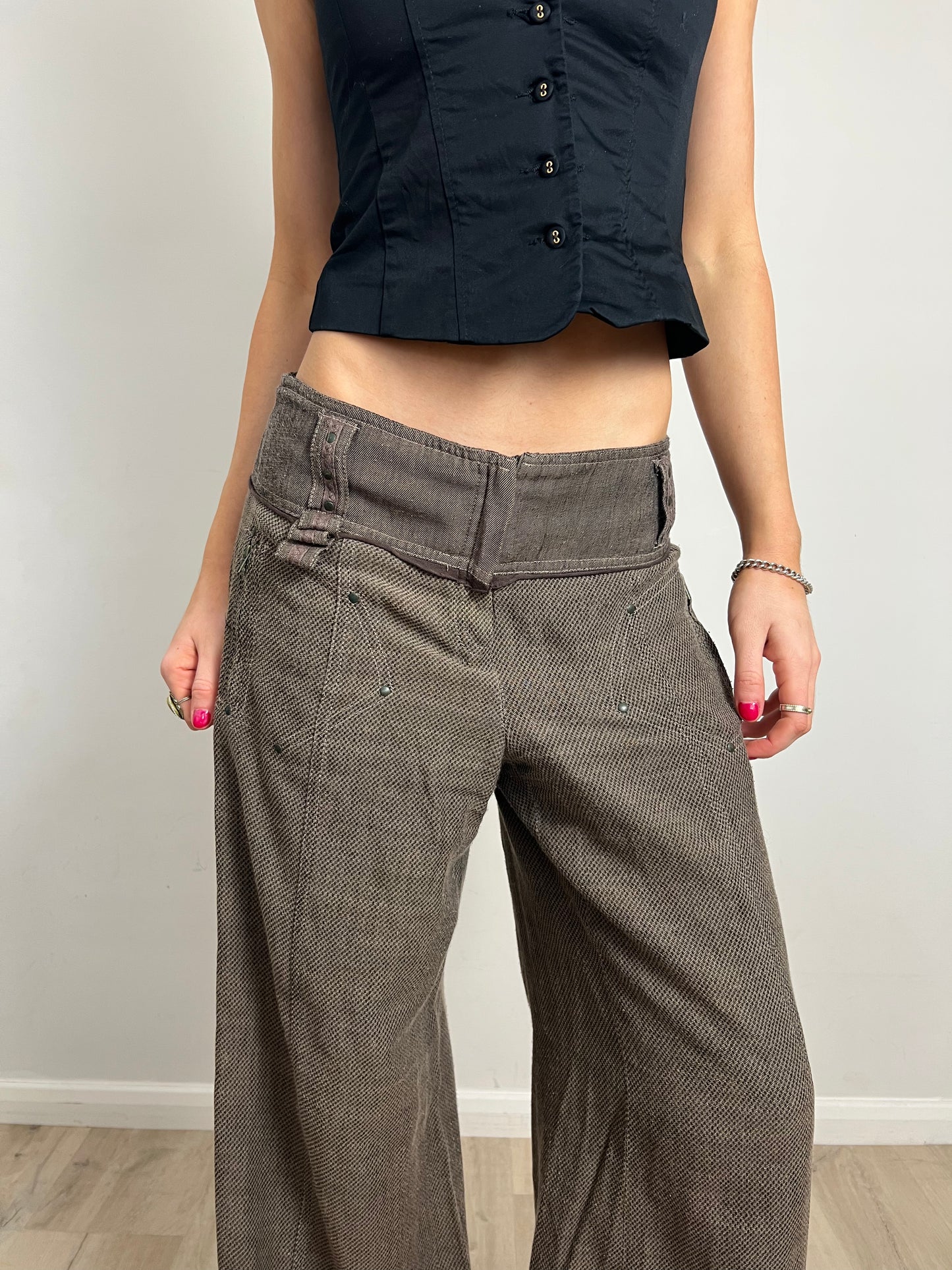 parachute trousers, L
