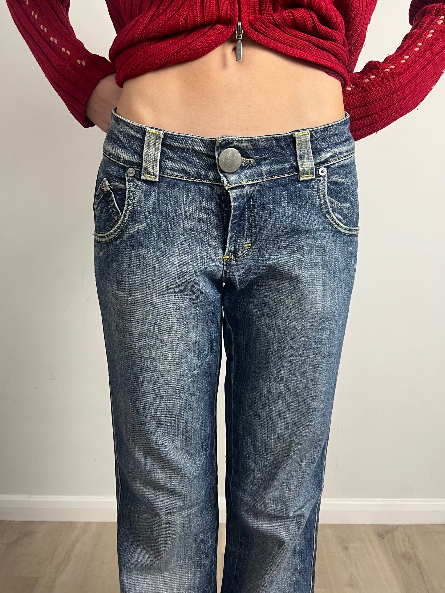 low rise jeans, L