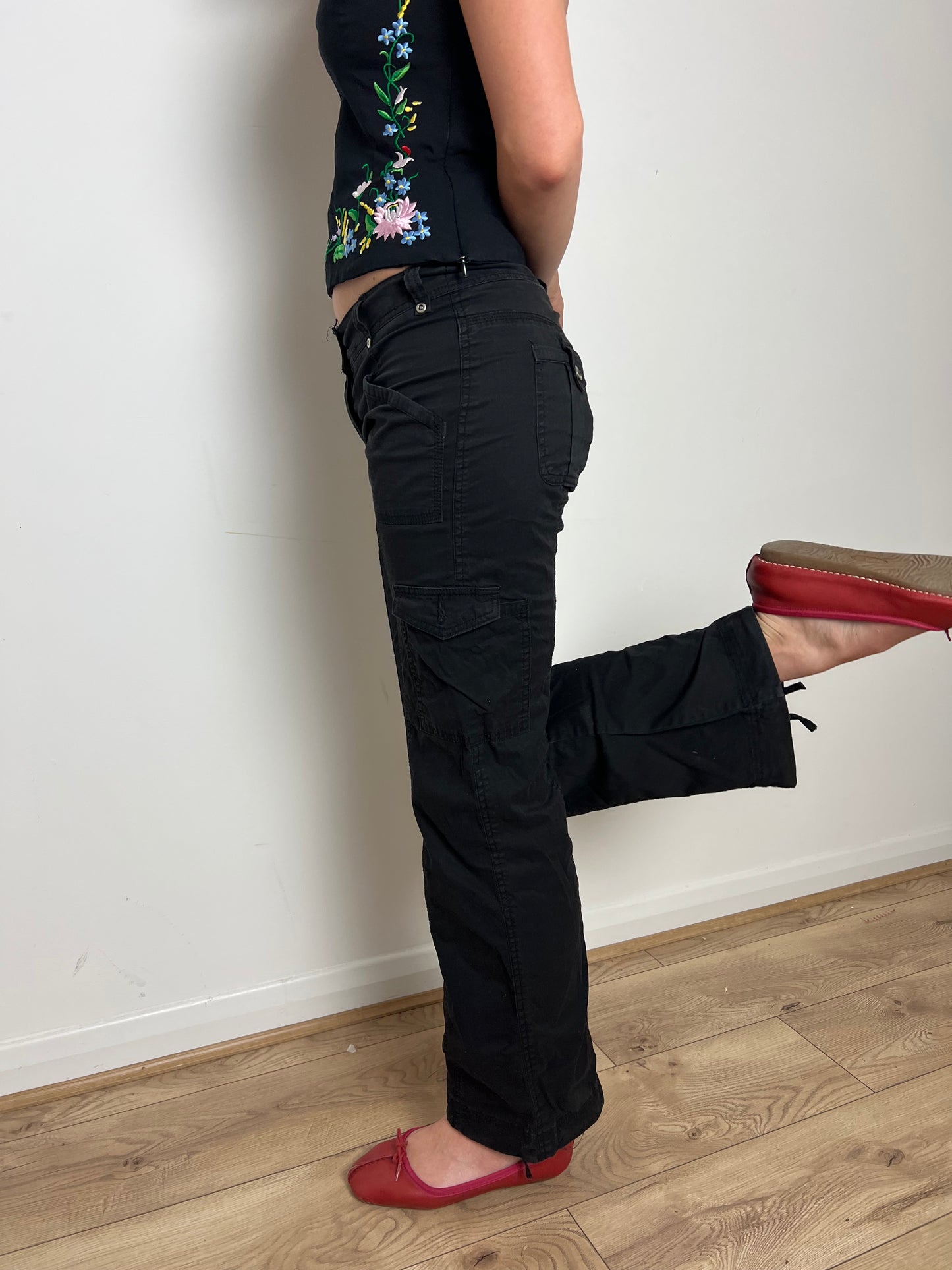 Vintage black cargo trousers, S