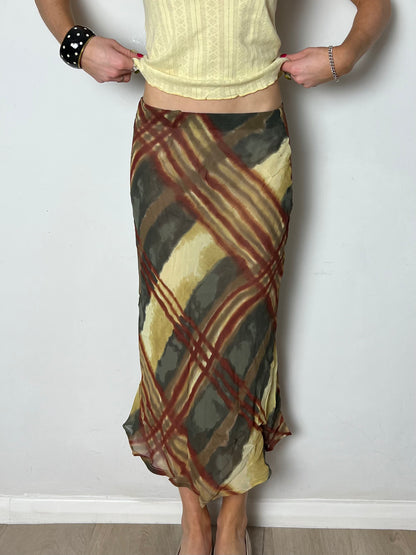 plaid skirt, M