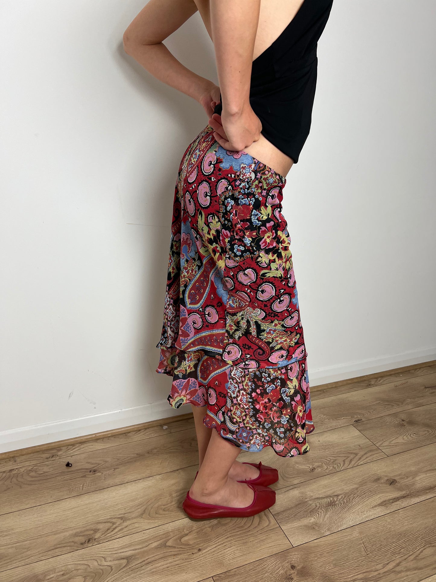 Vintage paisley print ruffle skirt, S