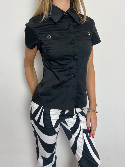 black shirt, S
