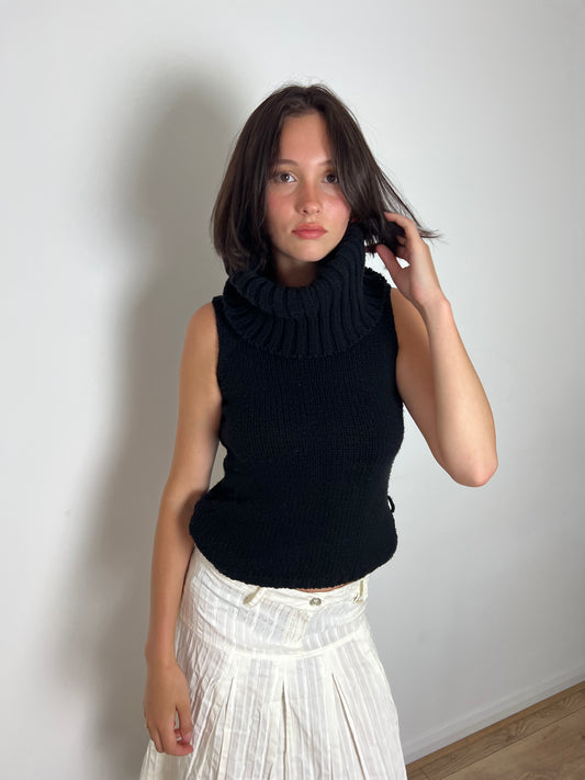 Vintage black turtleneck sleeveless knit, S