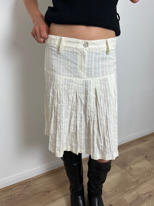 Vintage white pleated midi skirt, M