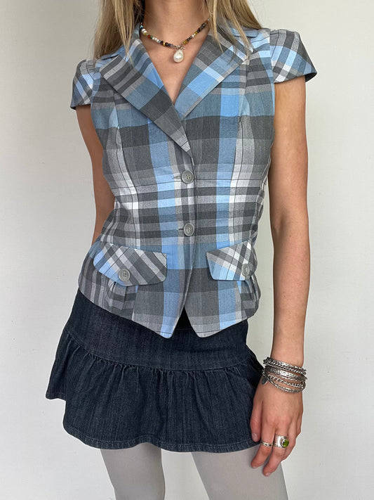 plaid waistcoat, M