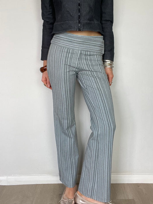 striped trousers, S