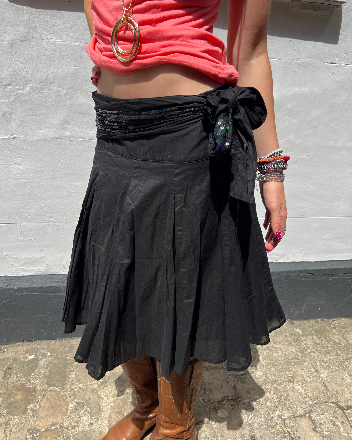 Black midi skirt with sequin belt