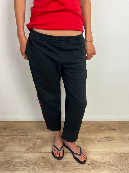 Puma black tracksuit capri bottoms, M