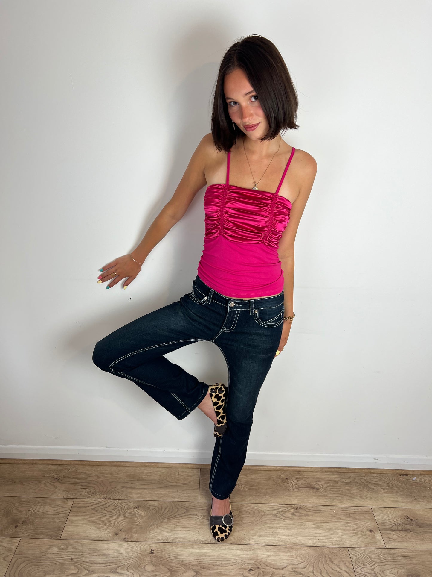 Bebe darkwash straight leg jeans, S