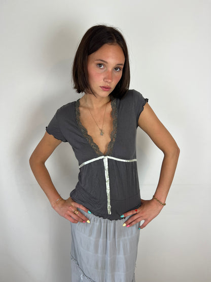 Vintage grey lace trim top, S/M