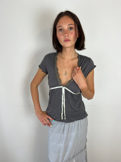 Vintage grey lace trim top, S/M