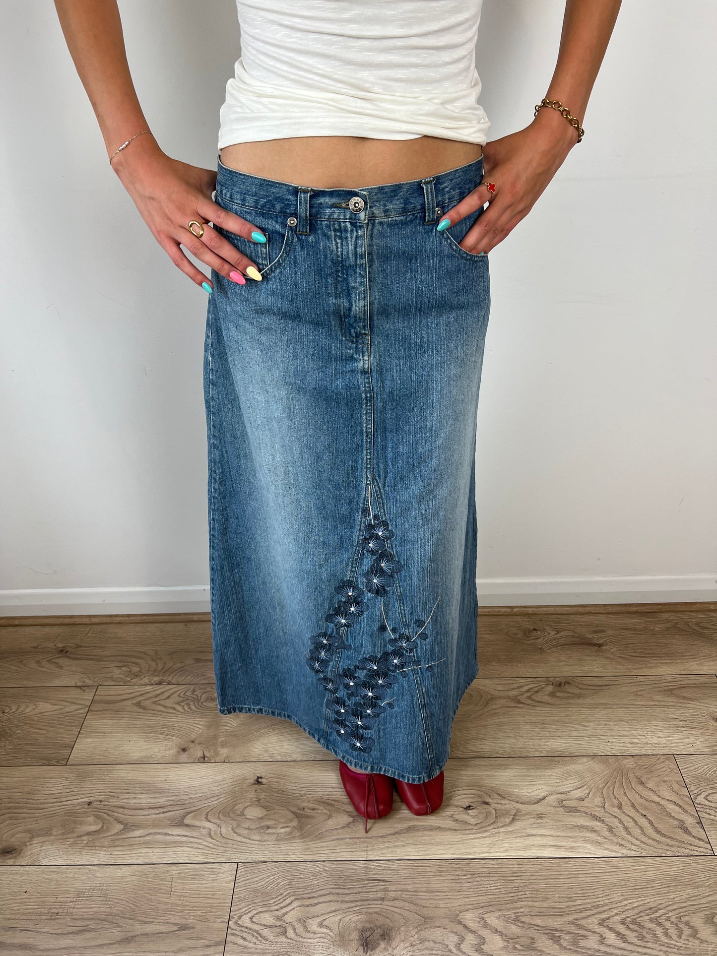 Vintage denim floral embroidered maxi skirt, S/M