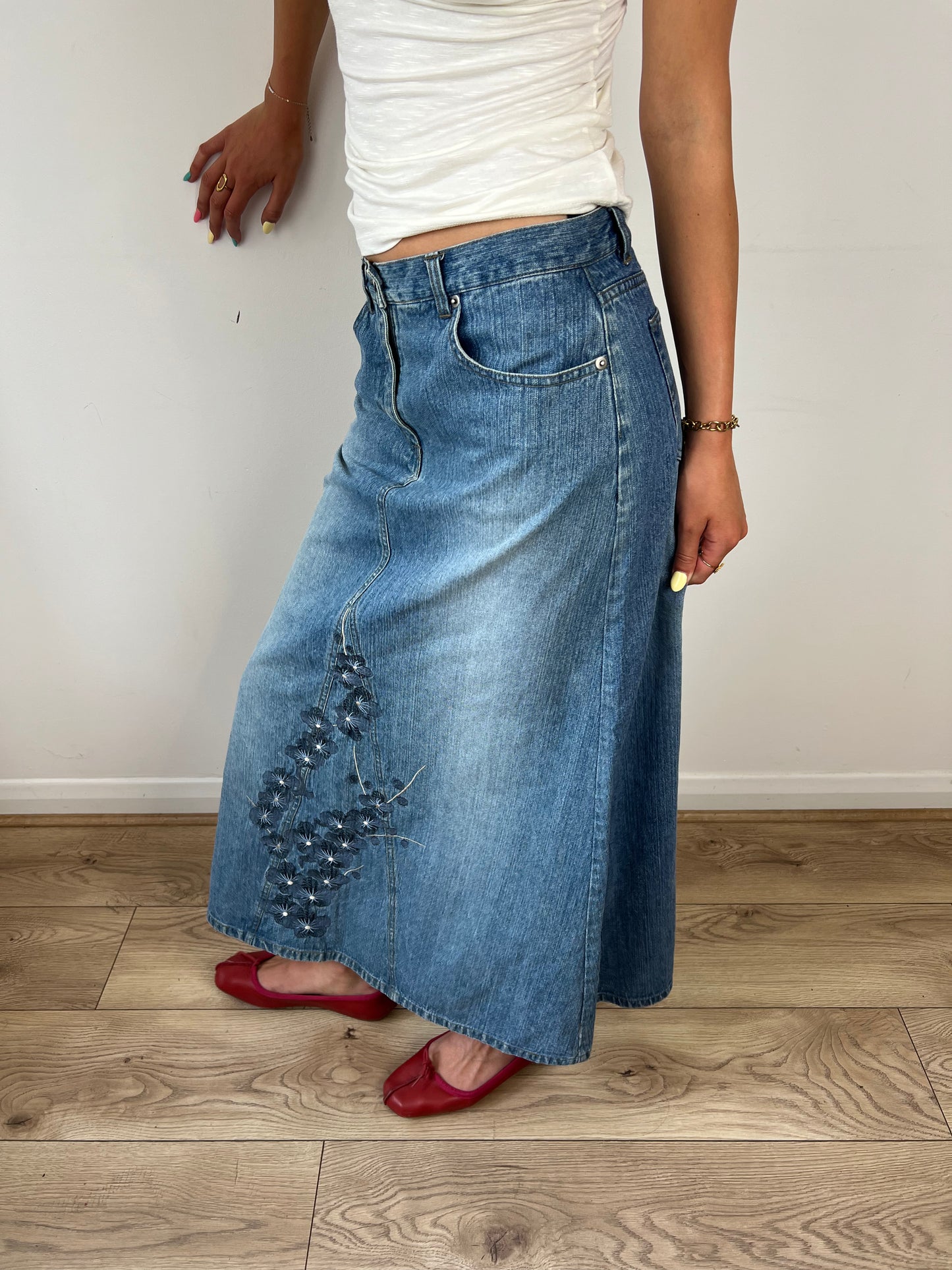 Vintage denim floral embroidered maxi skirt, S/M
