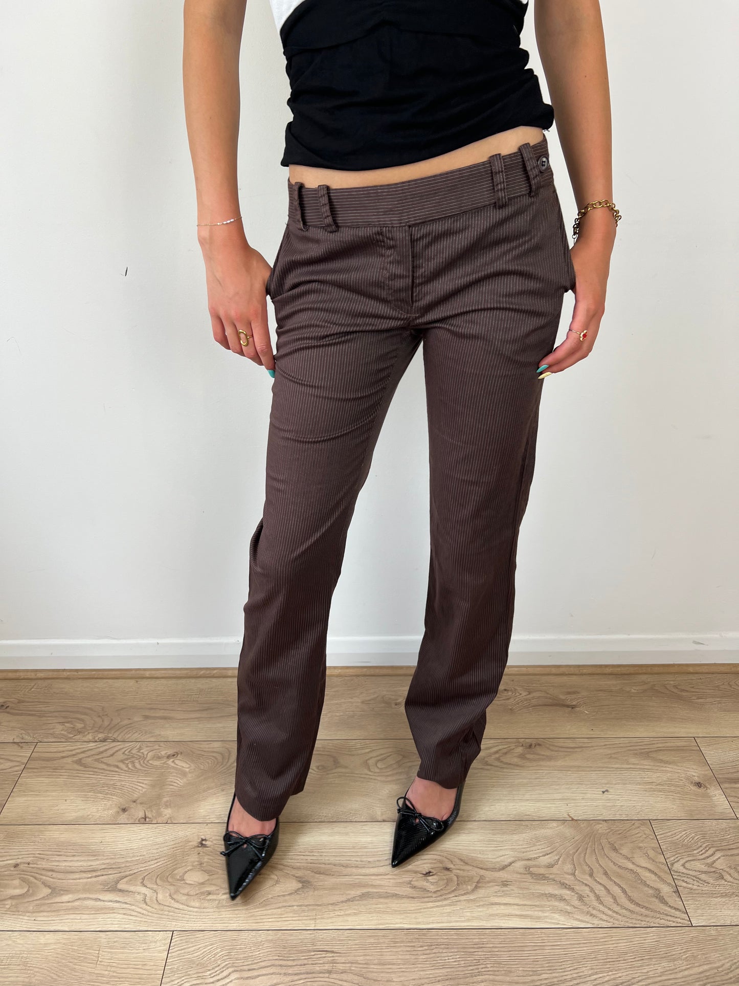 Sinéquanone brown pinstripe trousers, S