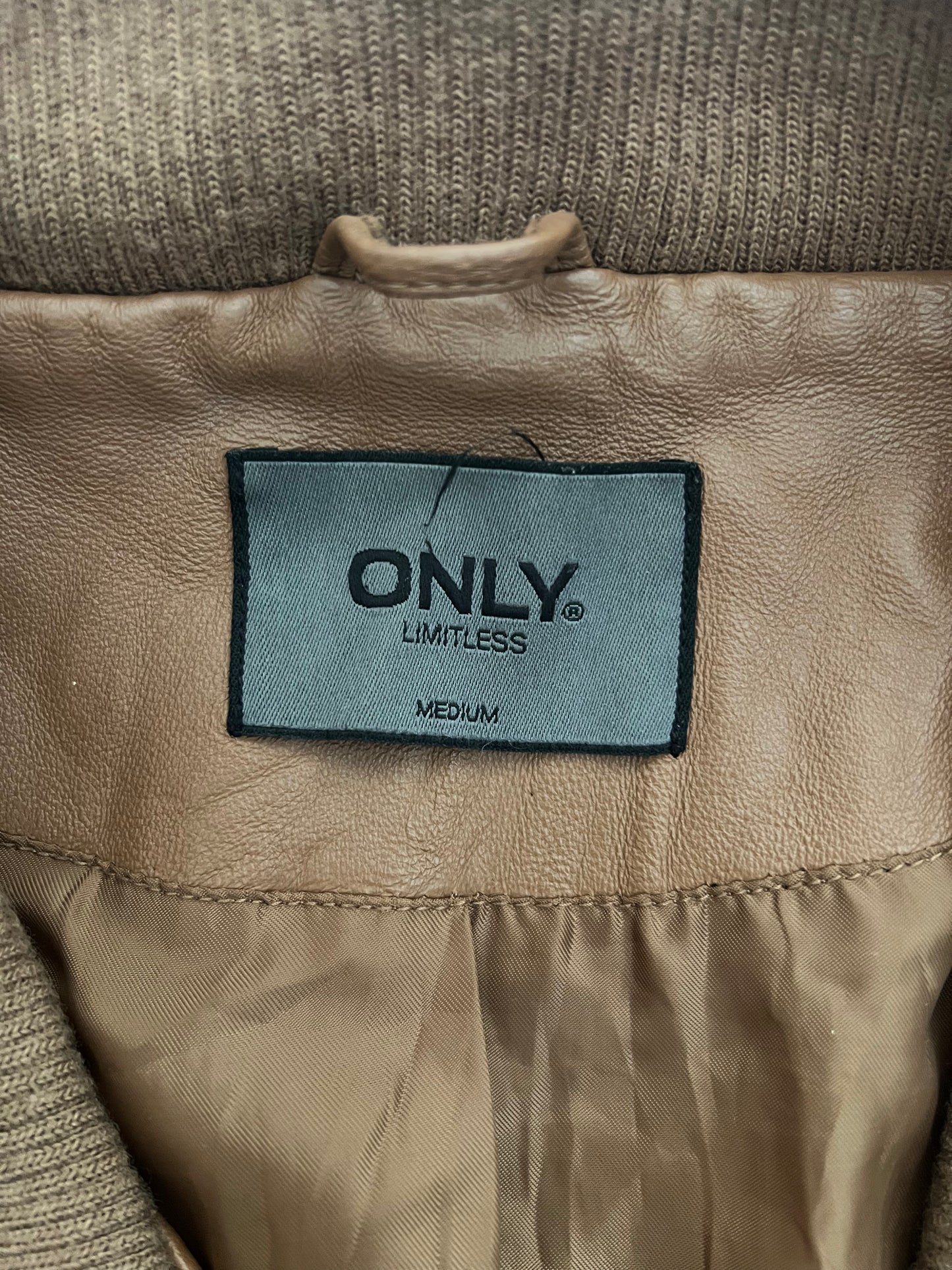 vintage brown leather bomber jacket, M