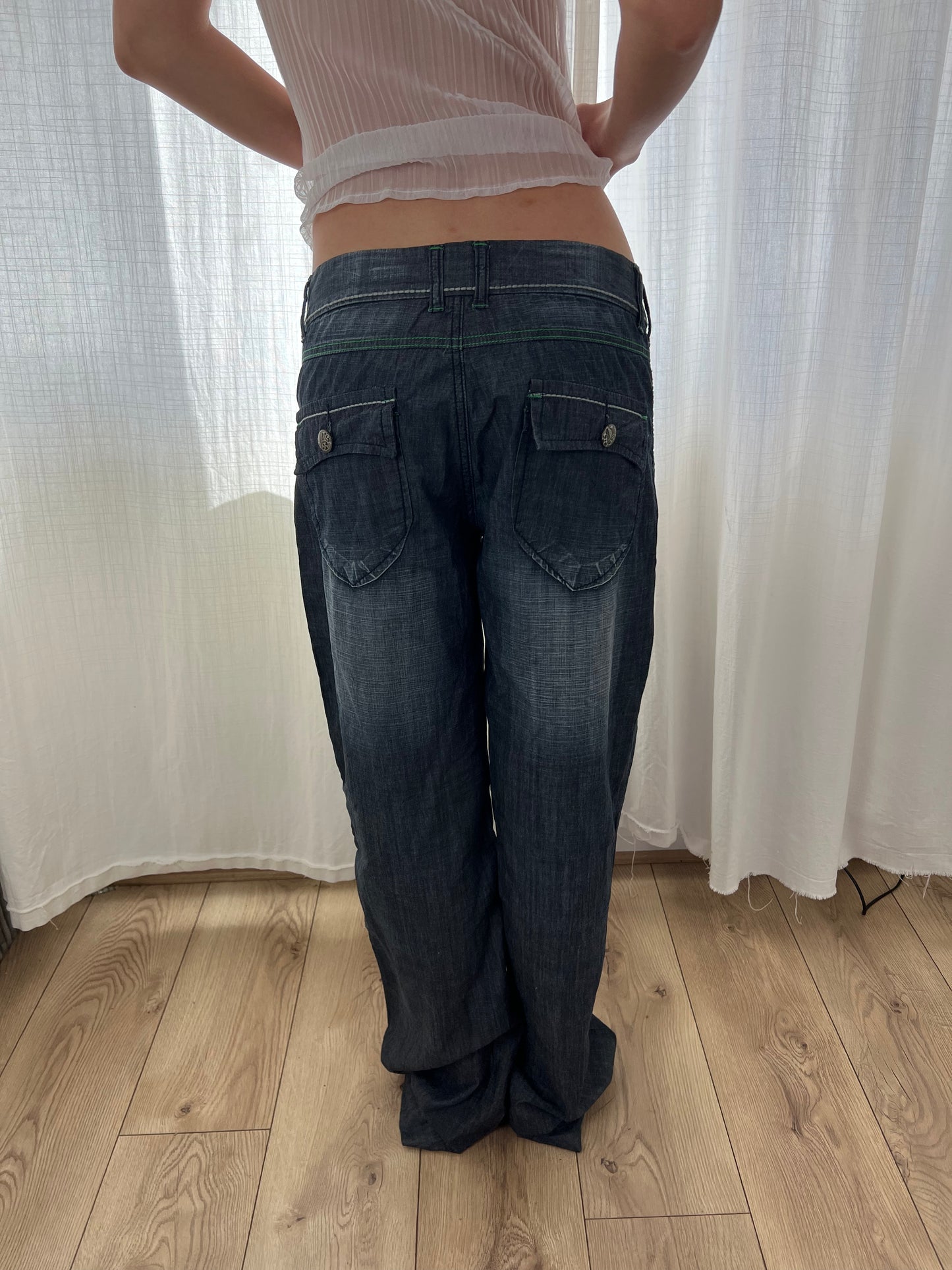 Vintage darkwash wide leg jeans