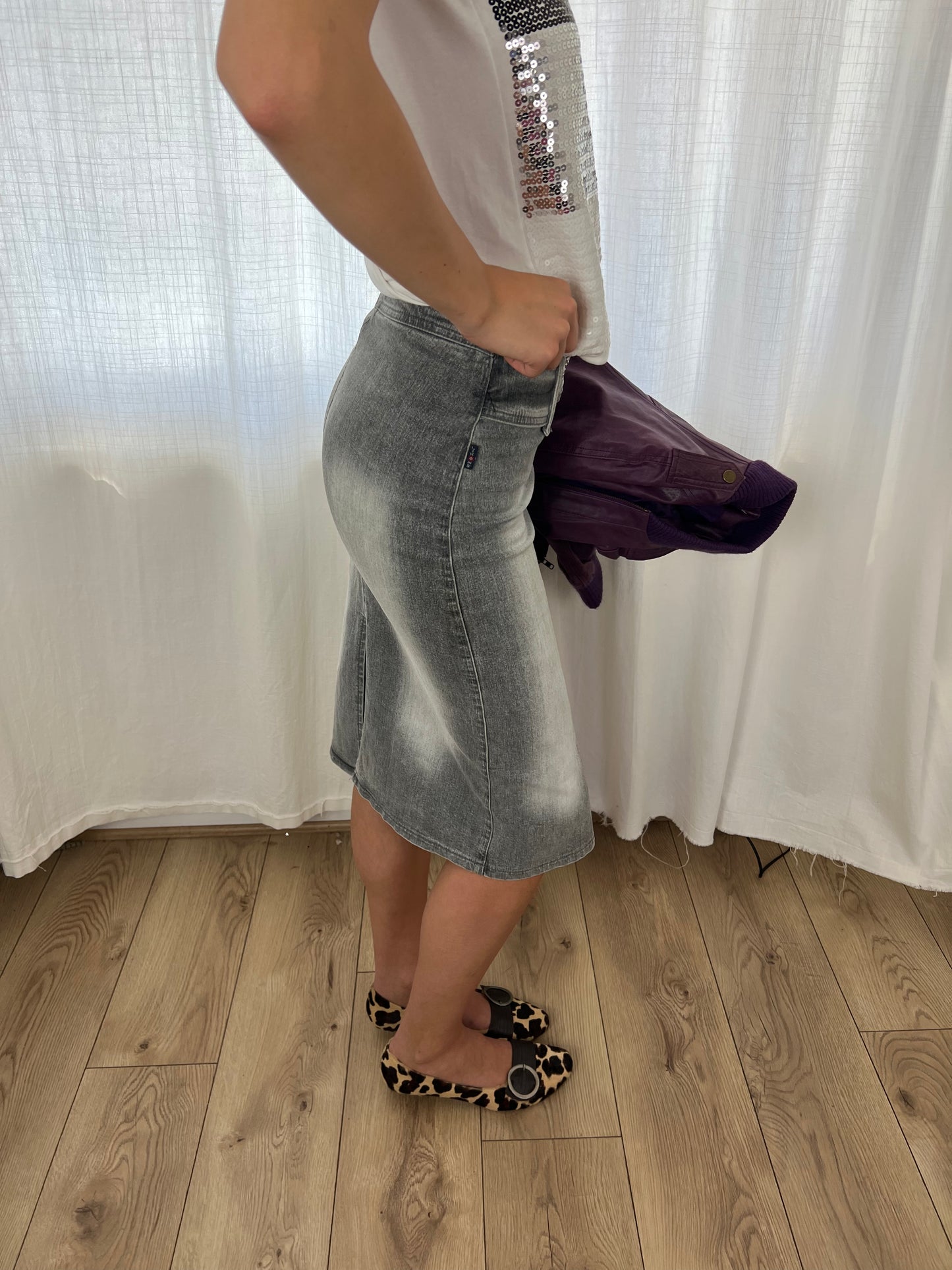 Vintage grey buckle skirt