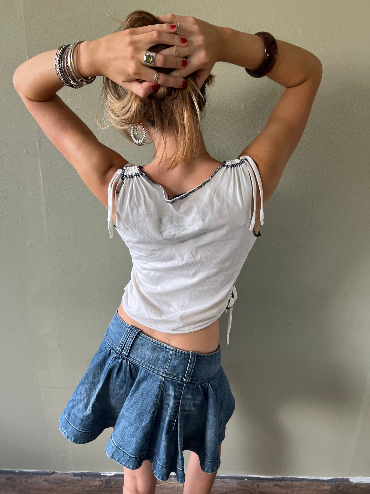 vintage 00s white graphic top