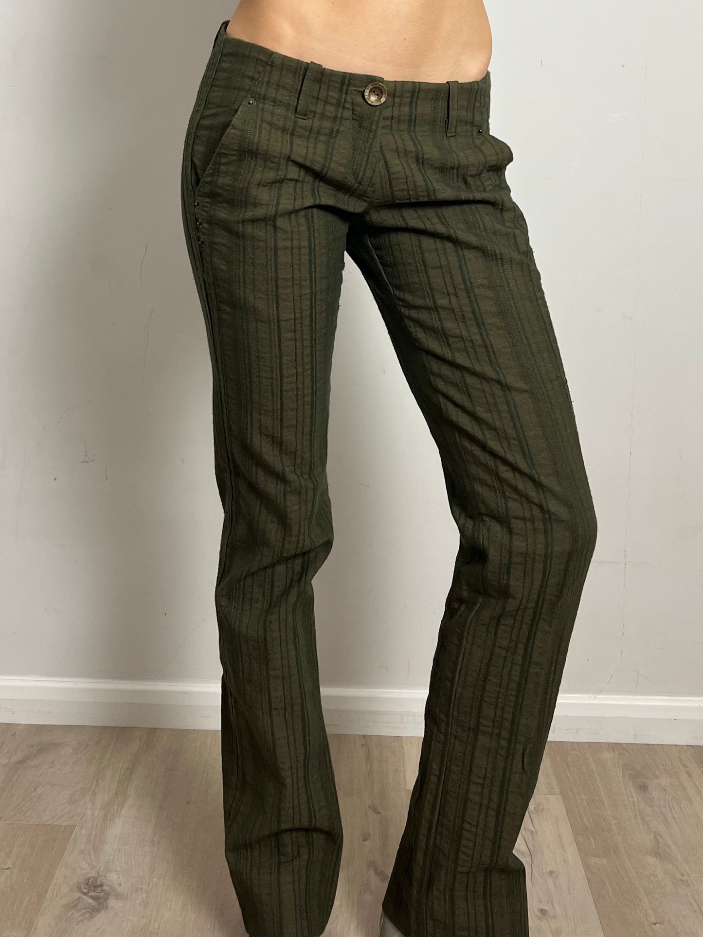 striped trousers, S