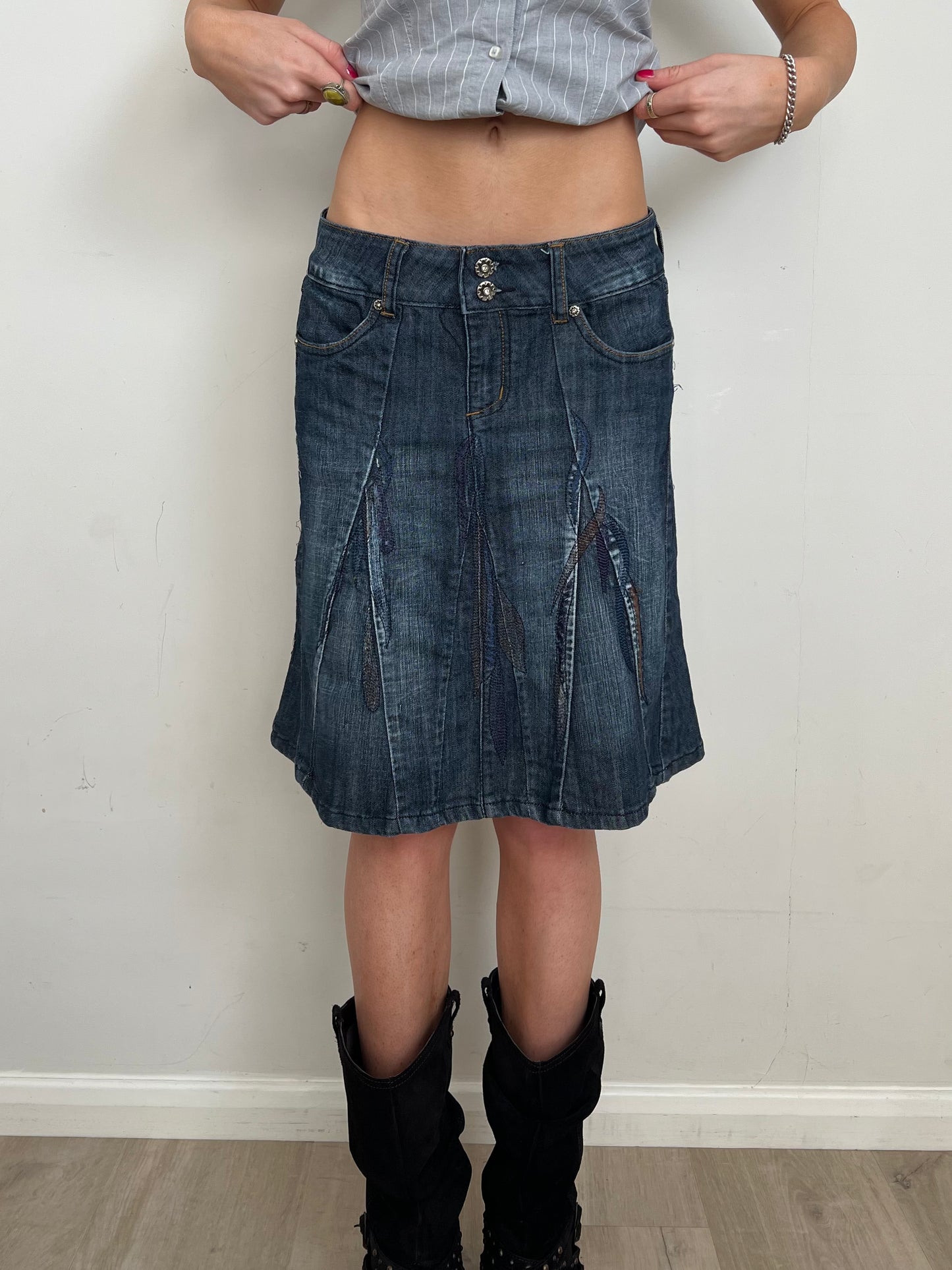 dark denim midi skirt, M
