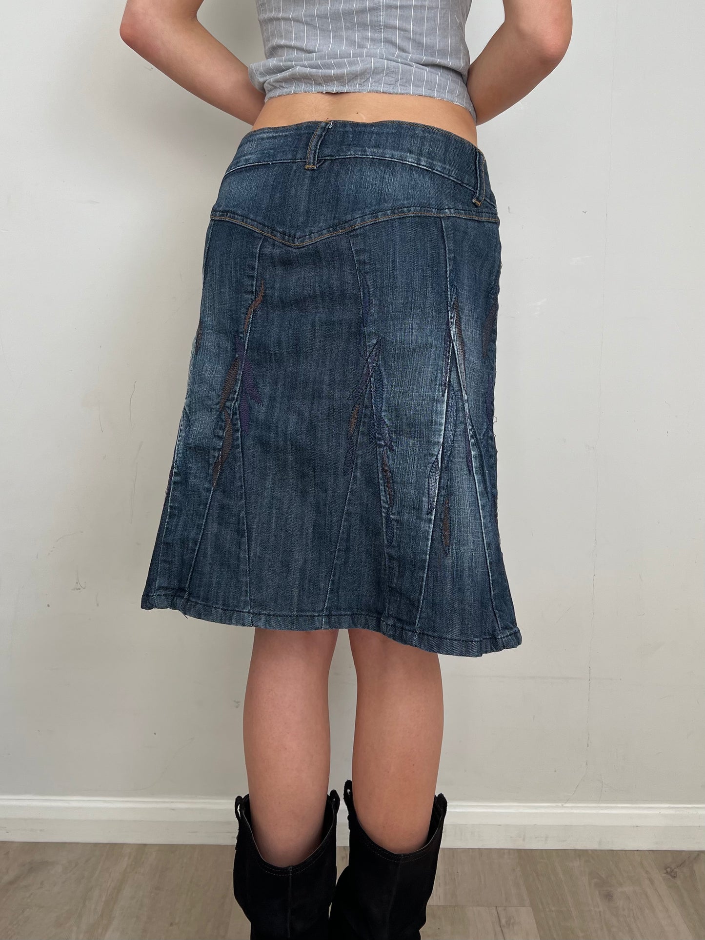 dark denim midi skirt, M